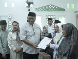 Pererat Silaturahmi, Plt. Bupati Lamteng Gelar Safari Ramadan dan Bagi Takjil di Seputih Raman